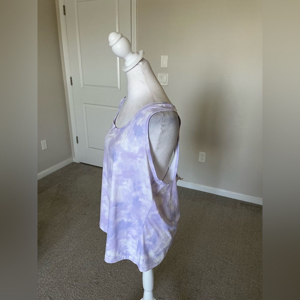 NWOT Athleta Purple and White Tie Dye Tank Size 1X - Picture 3 of 5